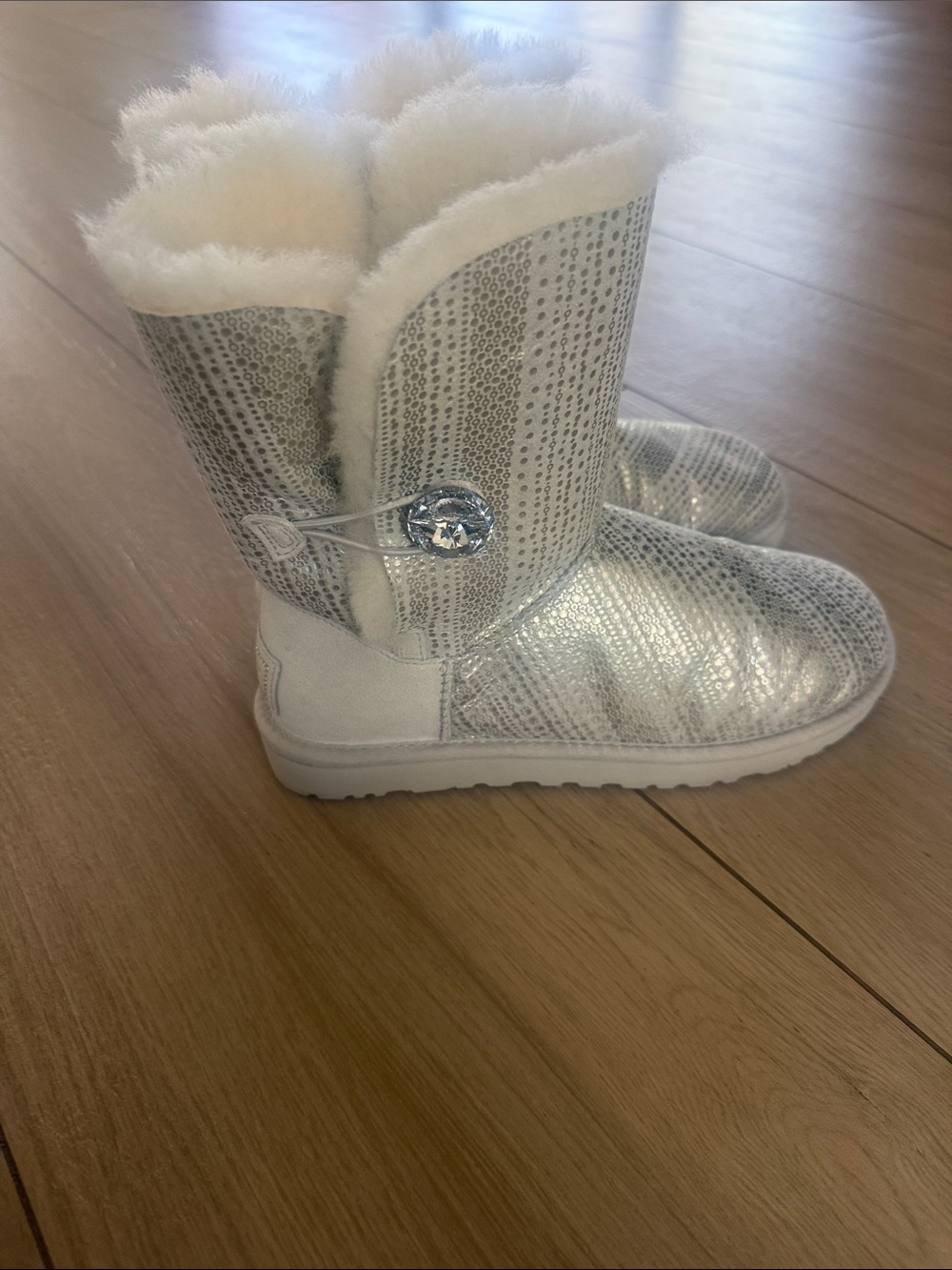 Woman’s Metallic Silver Shearling Winter Boots - Brand Unspecified